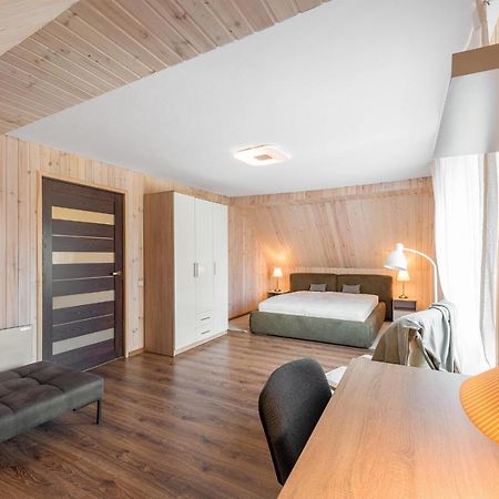 Shanghai Banzai Family Apartment Аеропорт Вільнюс Екстер'єр фото